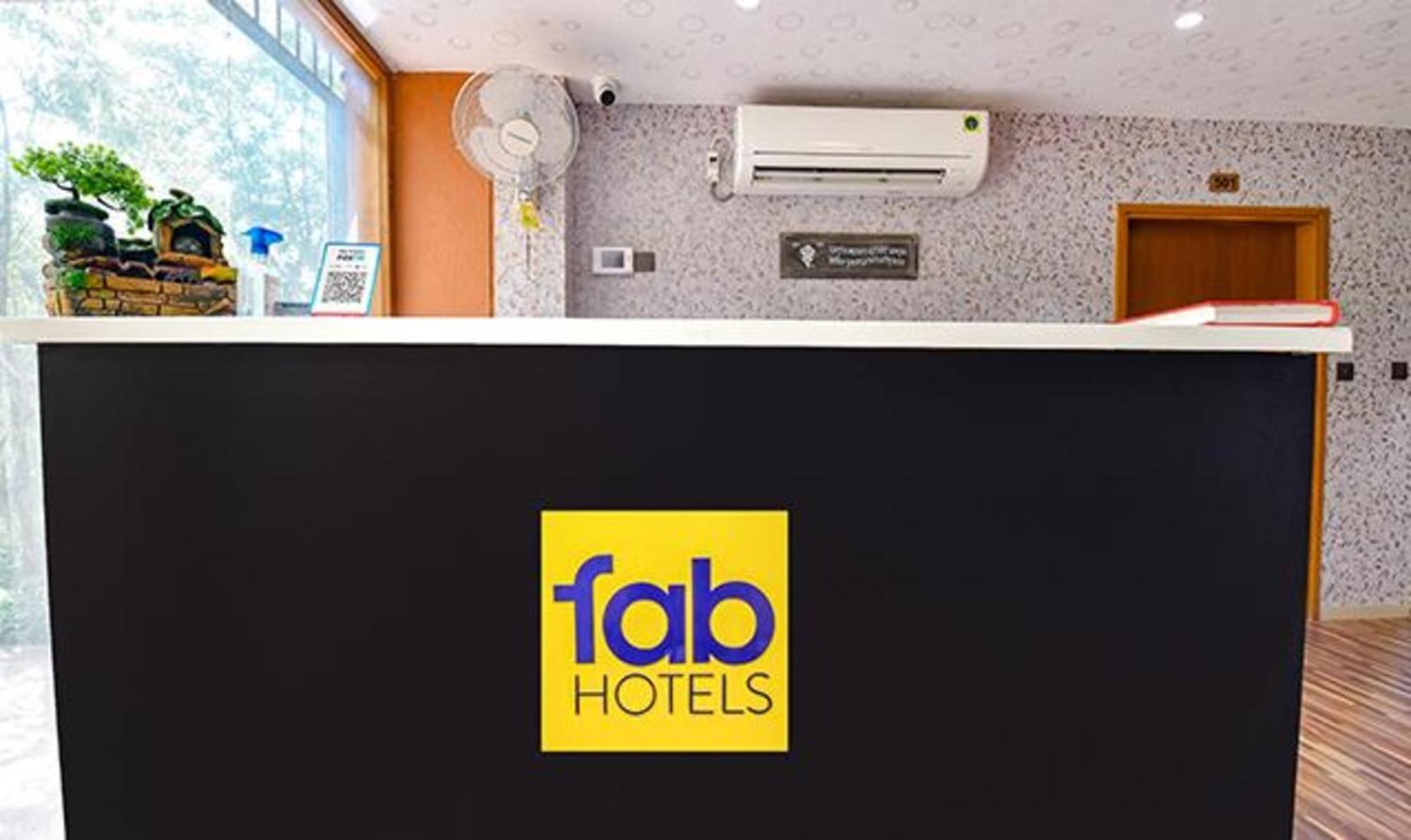 Fabhotel Siddharth Corporate - Vavol, Gandhinagar Exteriör bild
