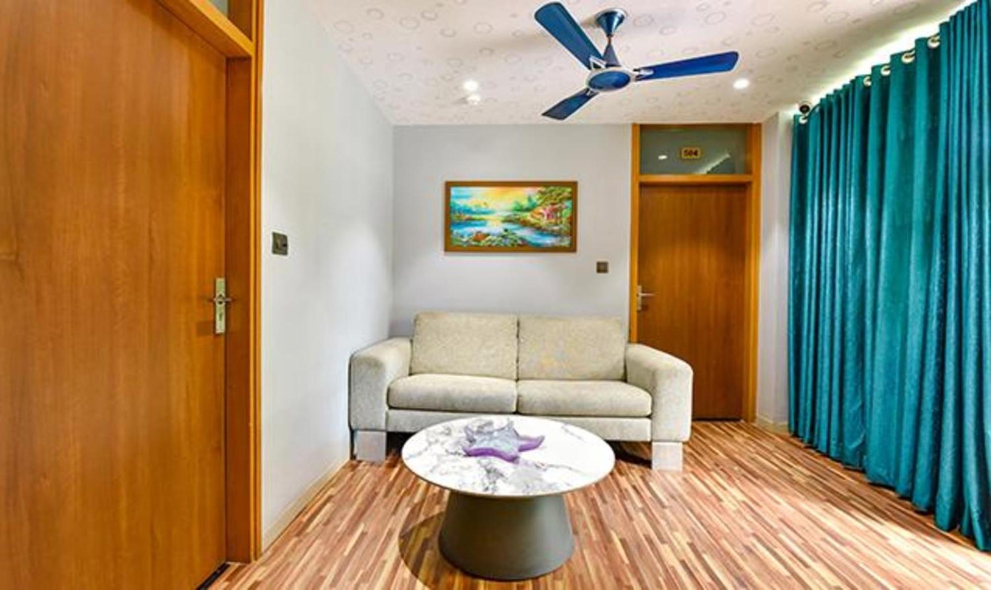 Fabhotel Siddharth Corporate - Vavol, Gandhinagar Exteriör bild