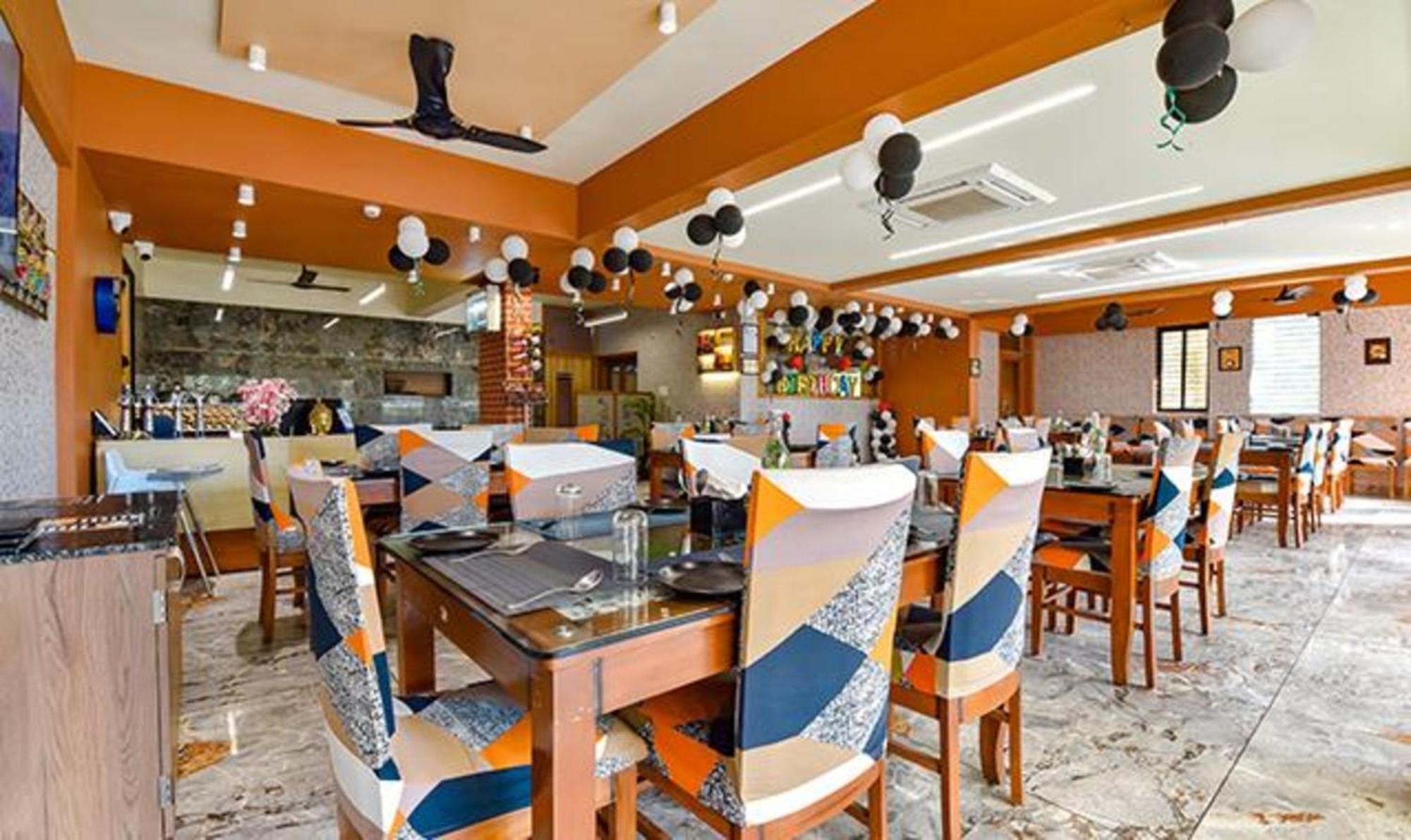 Fabhotel Siddharth Corporate - Vavol, Gandhinagar Exteriör bild
