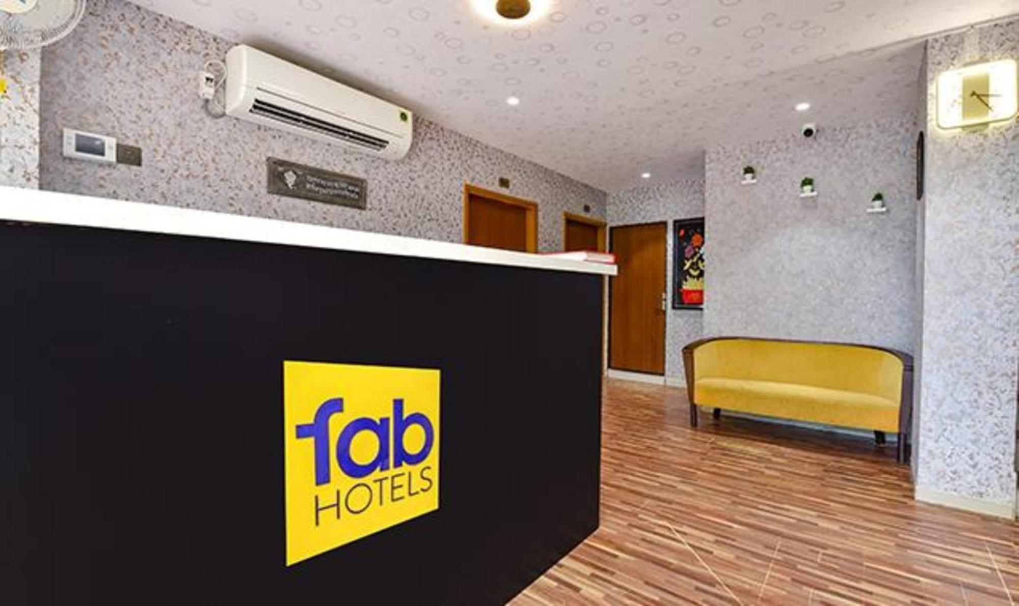 Fabhotel Siddharth Corporate - Vavol, Gandhinagar Exteriör bild
